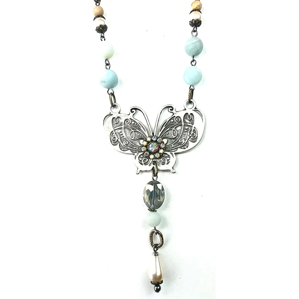 Nk Beaded & Chain W/Butterfly Pendant