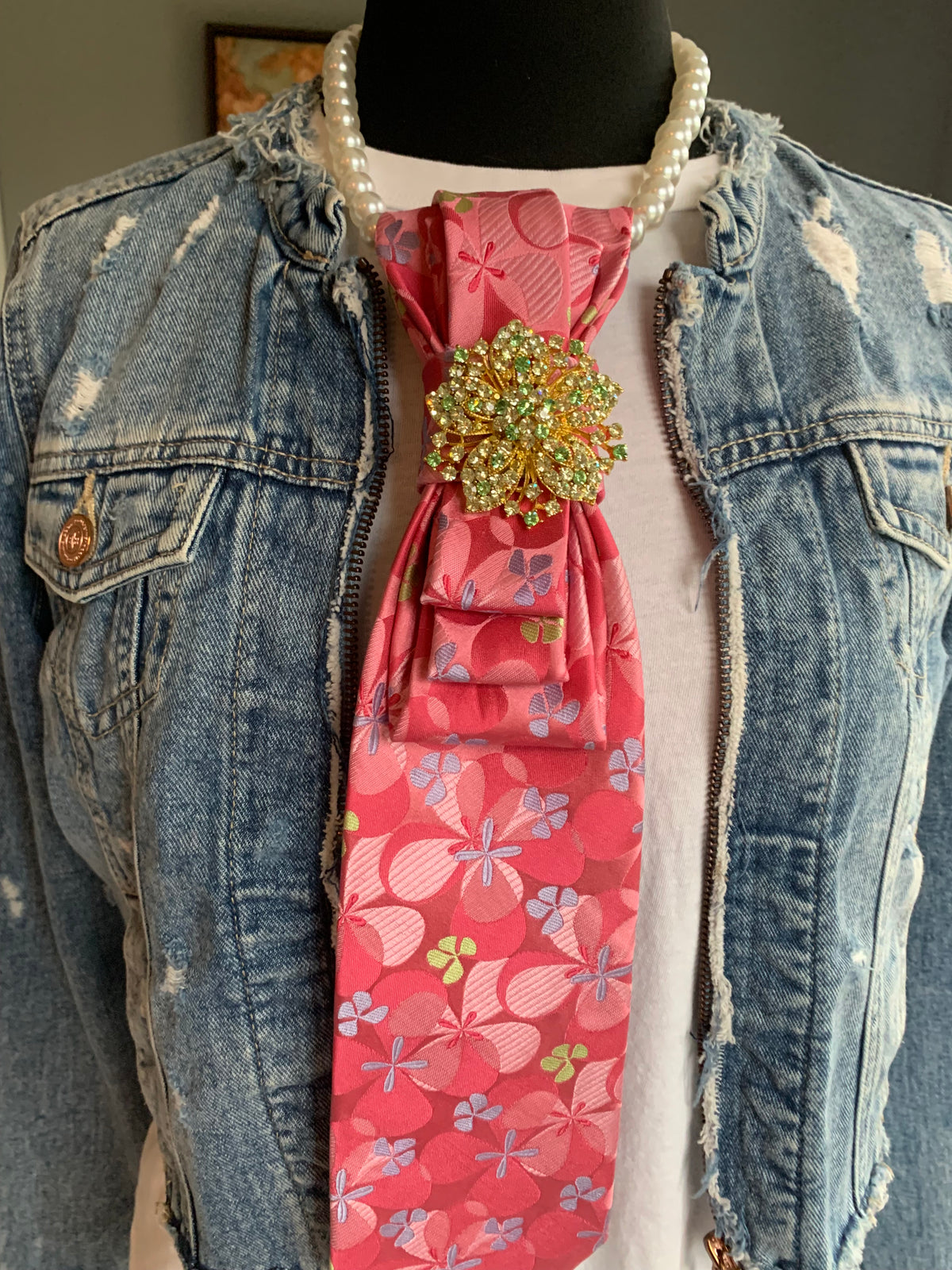Heather Labas Coral Floral Tie Necklace with Green Jeweled Flower