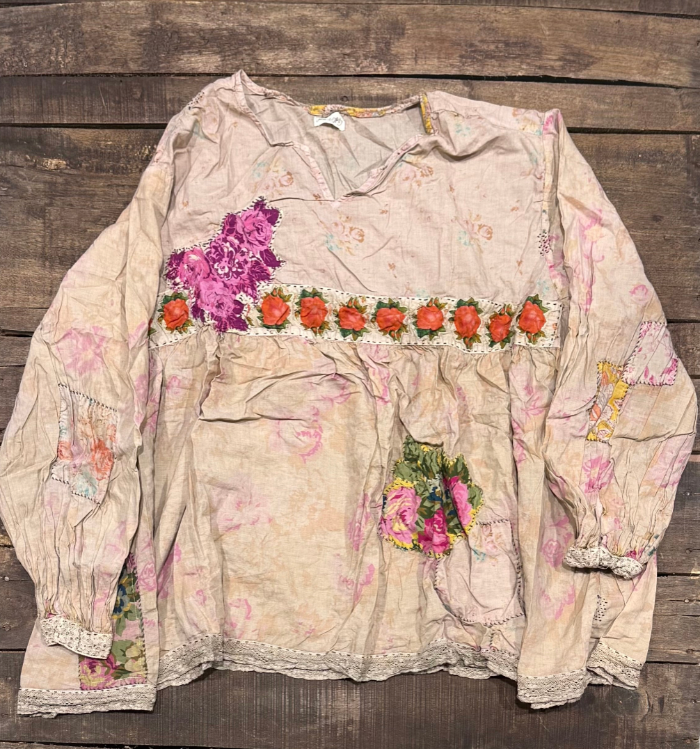 House of Jaded Gypsy Weathered Wildflower Top-Roses