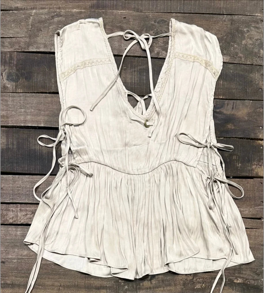 Jaded Gypsy Soft Spoken Top - Oatmeal